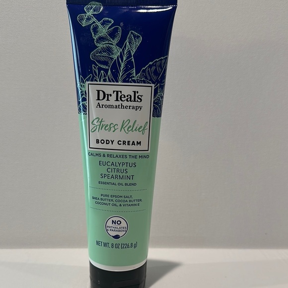 Dr Teal’s Aromatherapy Stress Relief Body Cream. - Picture 1 of 6